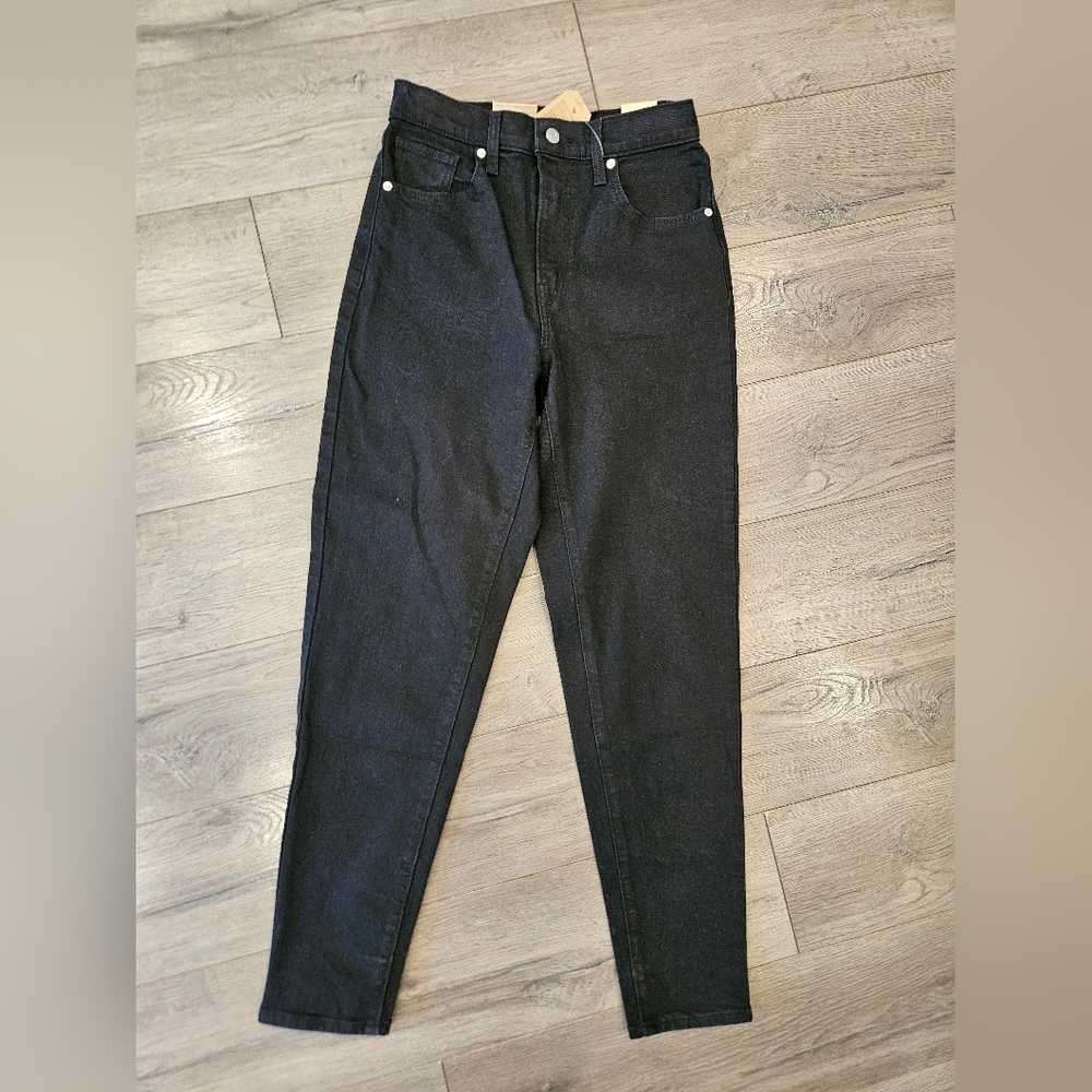 Levi's Women's High-waisted Mom Jeans - Size 27